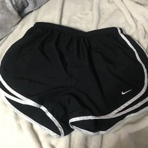Nike tempo shorts size Large